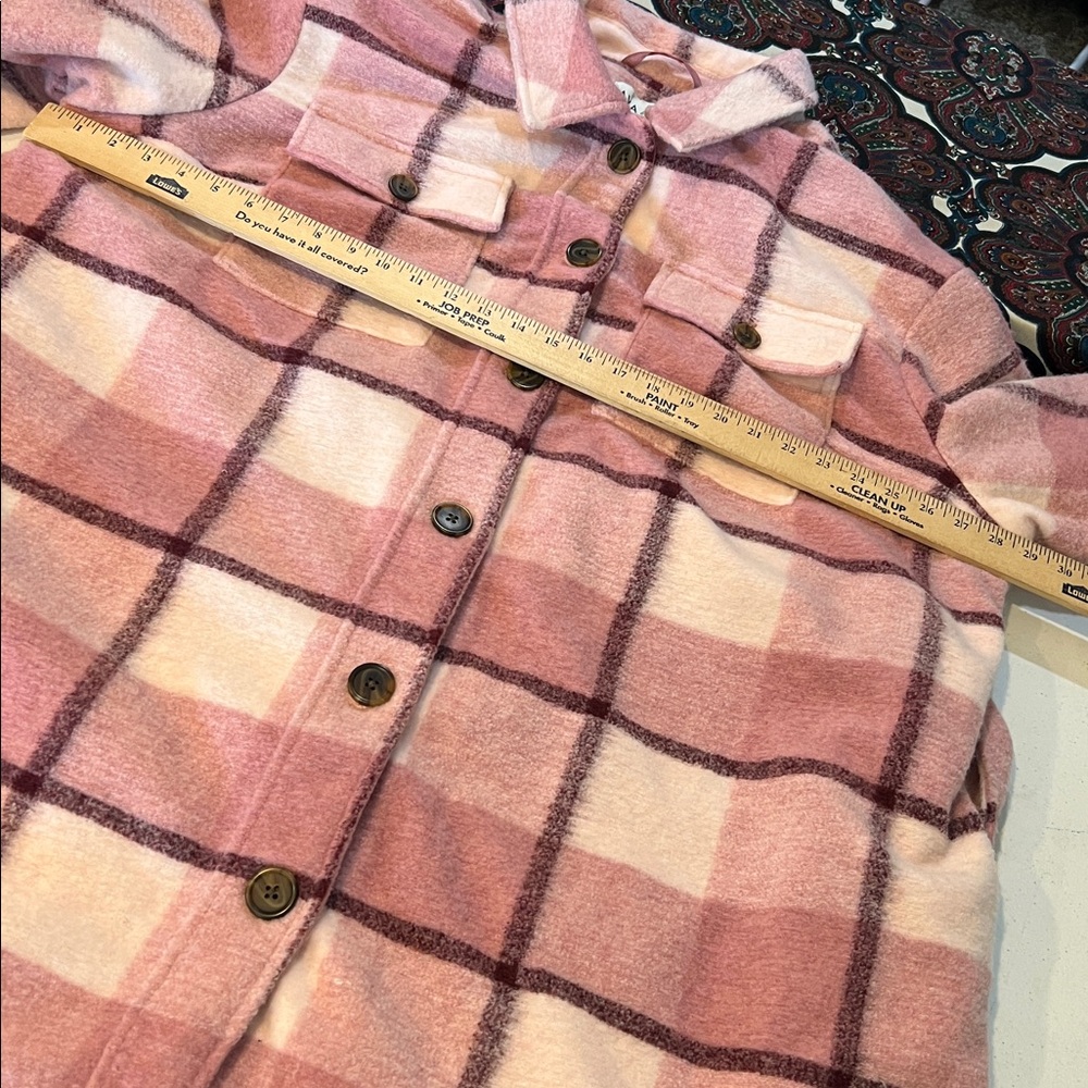 #22. Pink plaid jacket. 3x - Picture 11 of 14